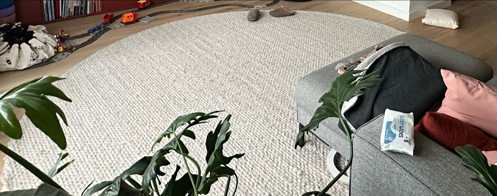 Rond wollen kleed - 3 meter doorsnede, Huis en Inrichting, Stoffering | Tapijten en Kleden, Ophalen, Gebruikt, Beige, Rond