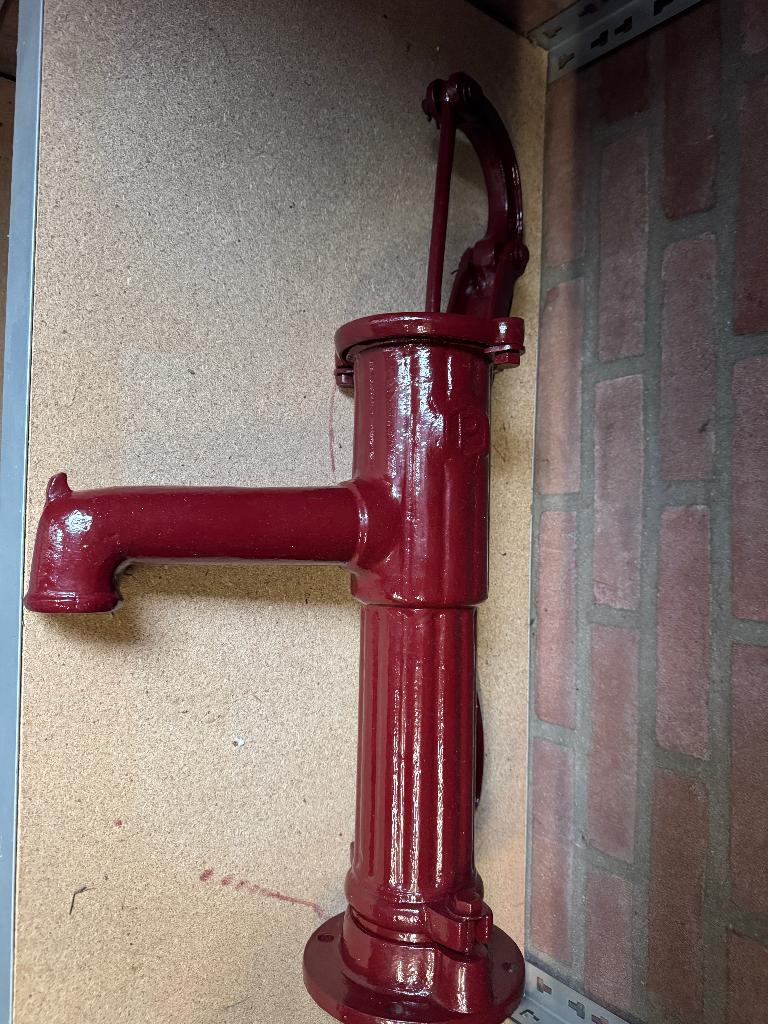 Antieke Waterpomp, Tuin en Terras, Waterpompen, Zo goed als nieuw, Handmatig, Overige typen, Ophalen
