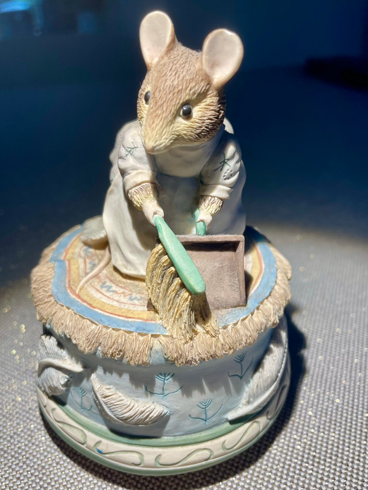 Beatrix Potter Music Box Hunca Munca, Verzenden