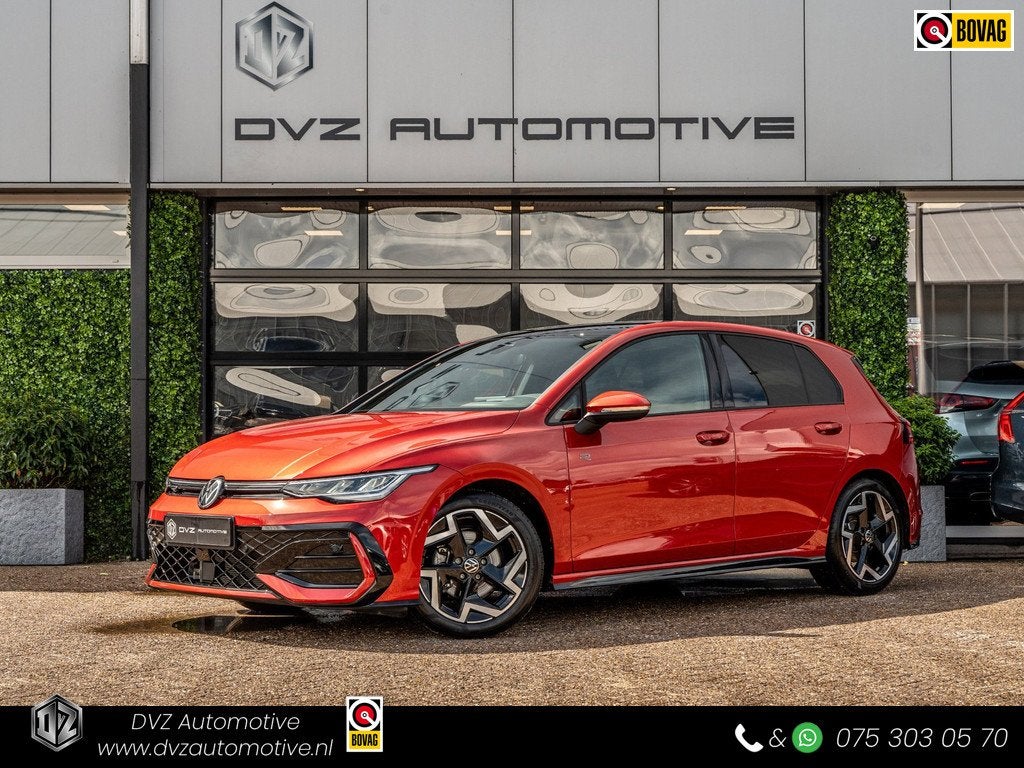 Volkswagen Golf 1.5 eTSI 150PK DSG R-Line Edition | Black Pa, 4 cilinders, Alcantara, Origineel Nederlands, Bedrijf