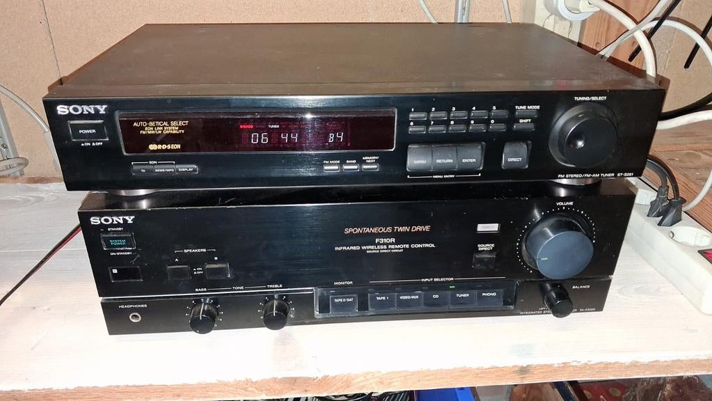 Sony tuner met rds en signaalmeter (db), Ophalen of Verzenden, Gebruikt