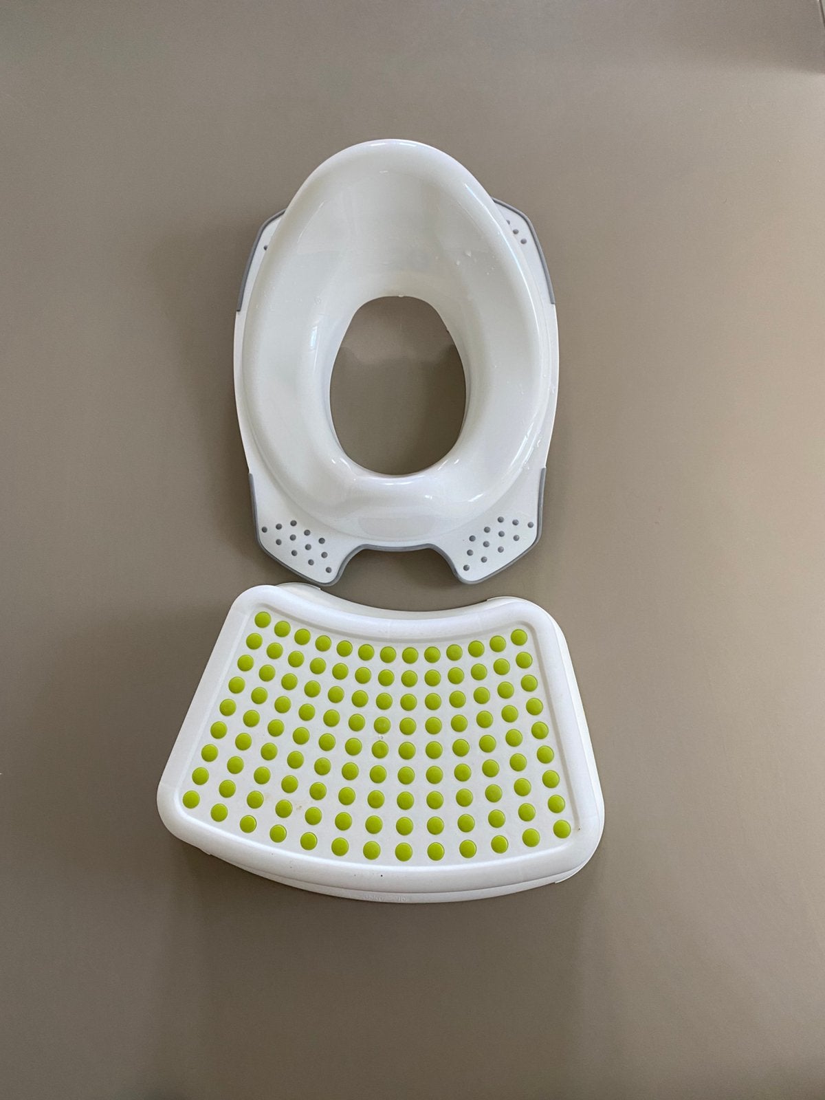 Toiletverhoger en krukje, Ophalen, Zo goed als nieuw