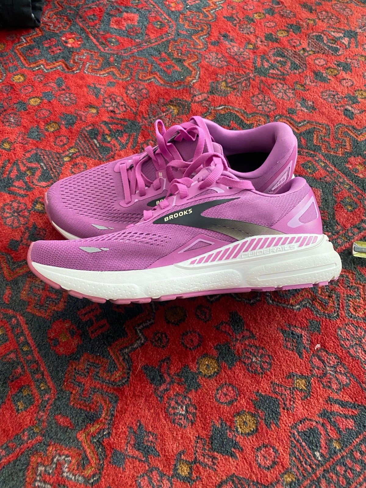 Brooks Adrenaline GTS 23 hardloopschoenen dames maat 42, Ophalen of Verzenden, Zo goed als nieuw, Overige kleuren, Sportschoenen