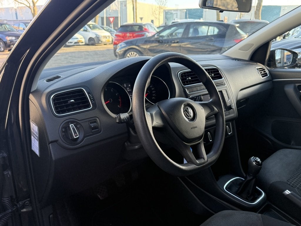 Volkswagen Polo 1.2 TSI Comfortline (bj 2017), Auto's, 21 km/l, Euro 6, 4 cilinders, Zwart