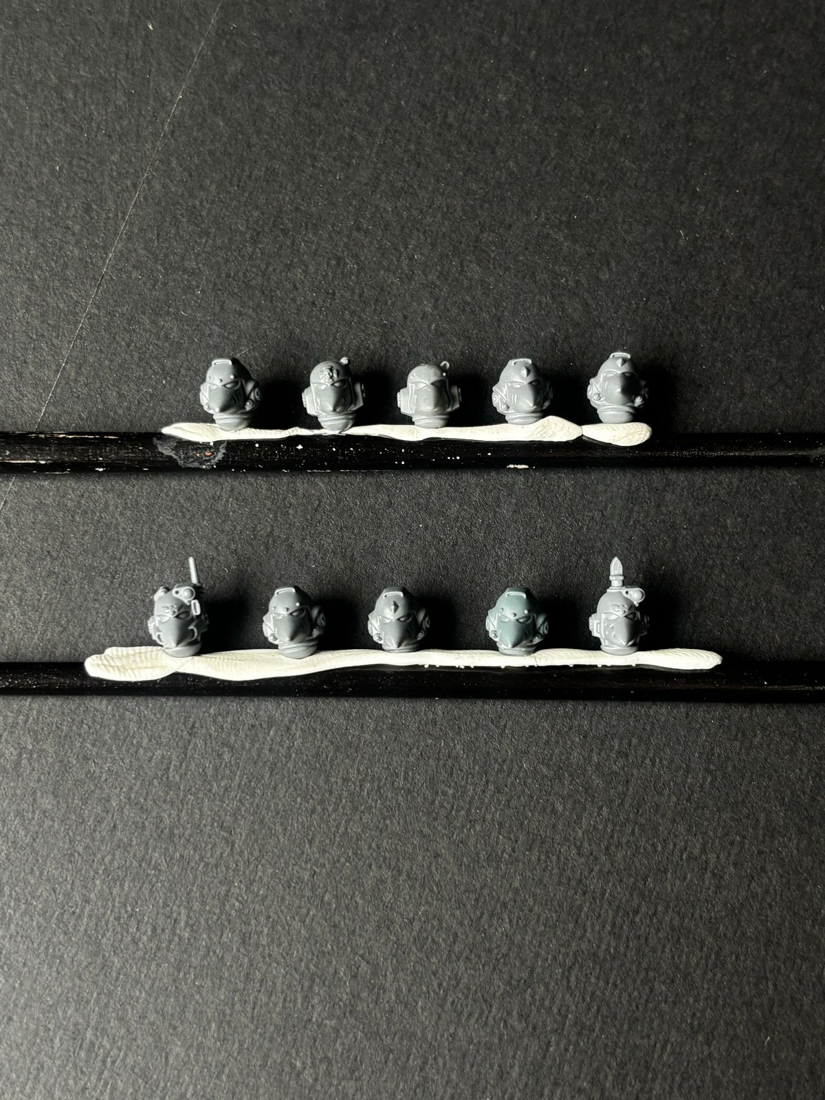 10 Space Marine "Beaky" Helmen voor Kitbash/Raven Guard, Ophalen of Verzenden, Nieuw