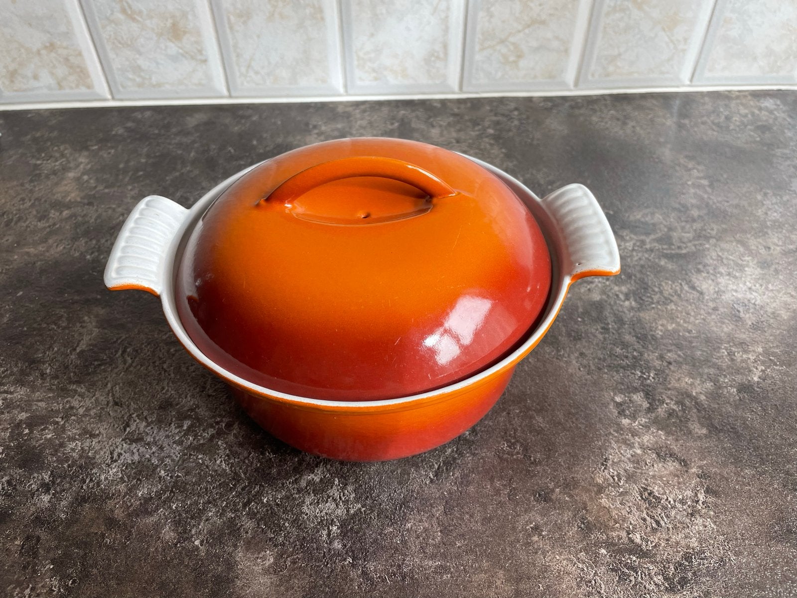 Vintage Gietijzeren Pan met Deksel - Oranje/Wit, Gebruikt, Met deksel, Ophalen of Verzenden, Overige merken