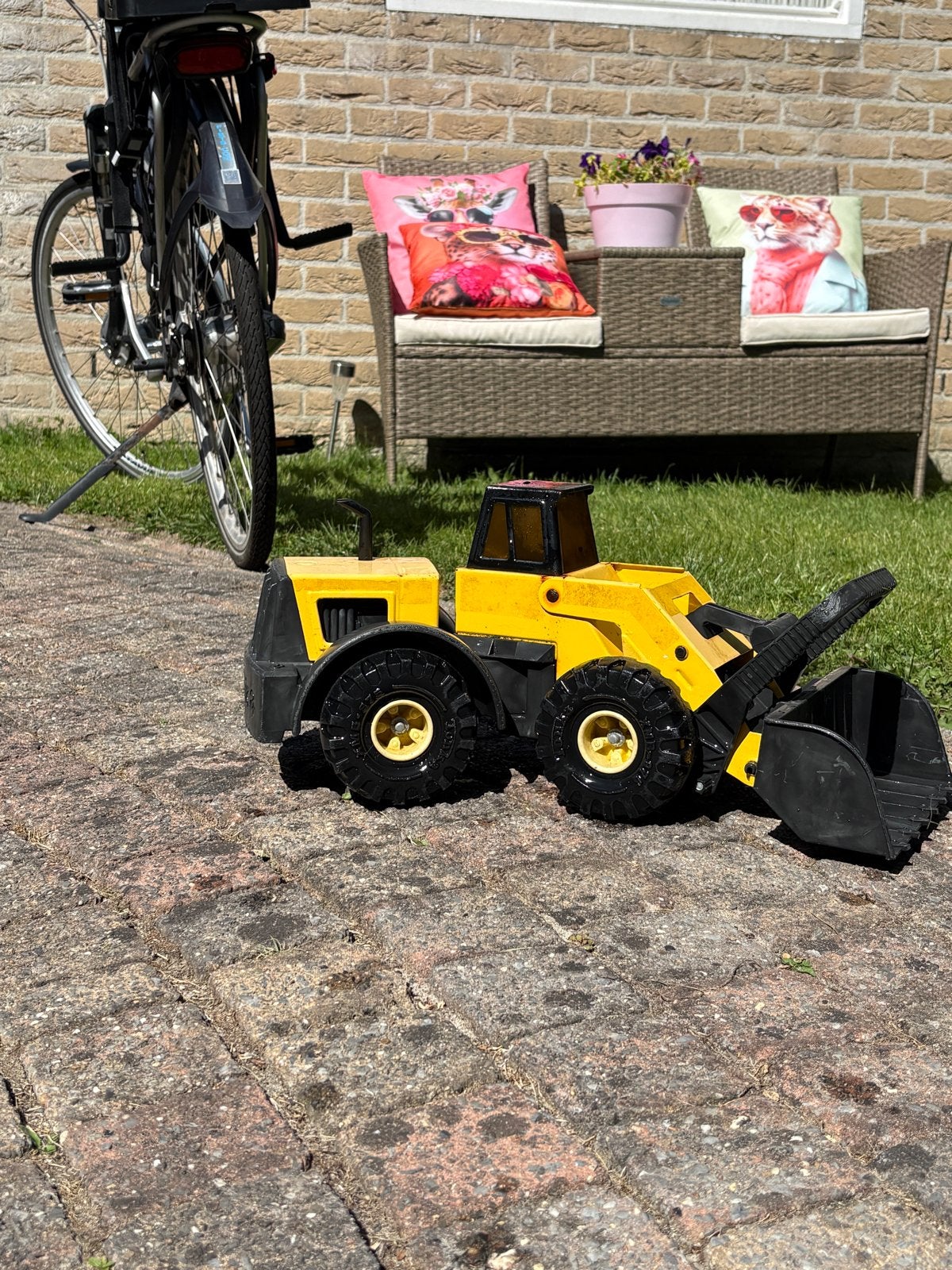 Tonka Speelgoed Graafmachine - Robuust en Klaar voor Actie, Ophalen, Gebruikt