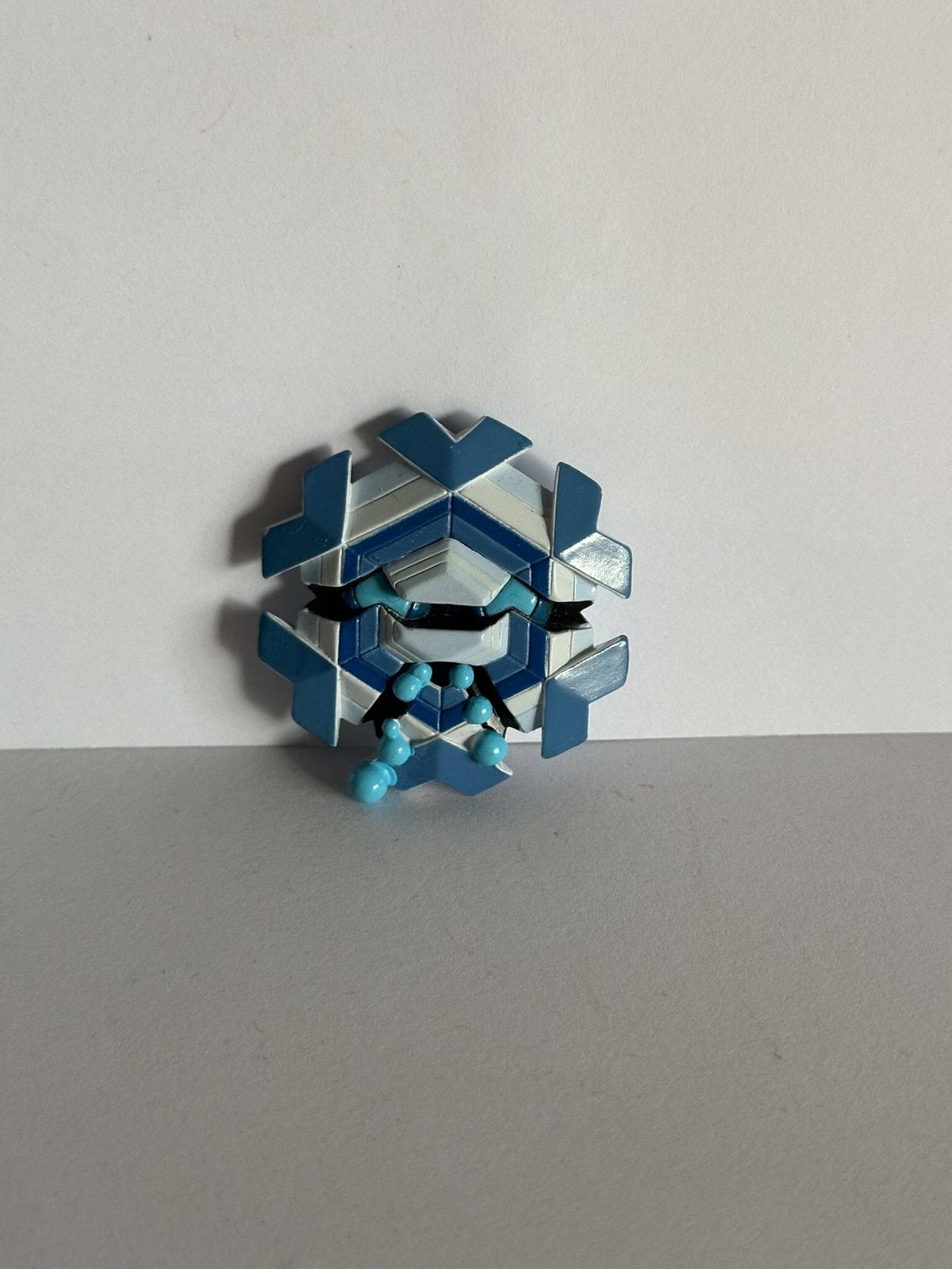 Tomy Pokémon figuurtje Cryogonal, Ophalen of Verzenden, Zo goed als nieuw