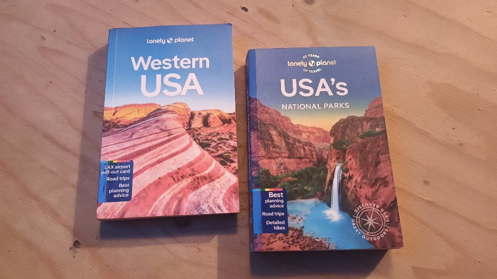Lonely Planet reisgidsen USA (2 boeken), Gelezen, Lonely Planet, Ophalen of Verzenden, Reisgids of -boek