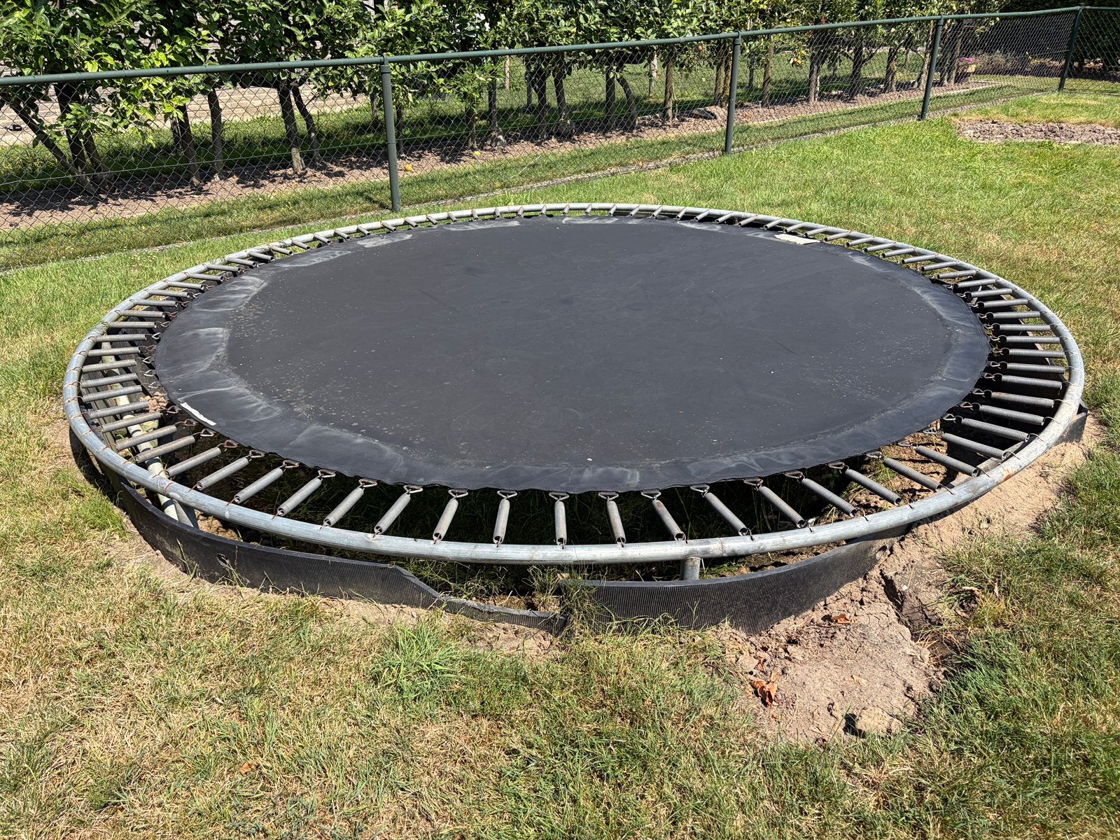 Ingegraven trampoline Ø 360 cm, zelf demonteren en ophalen, Ophalen, Gebruikt