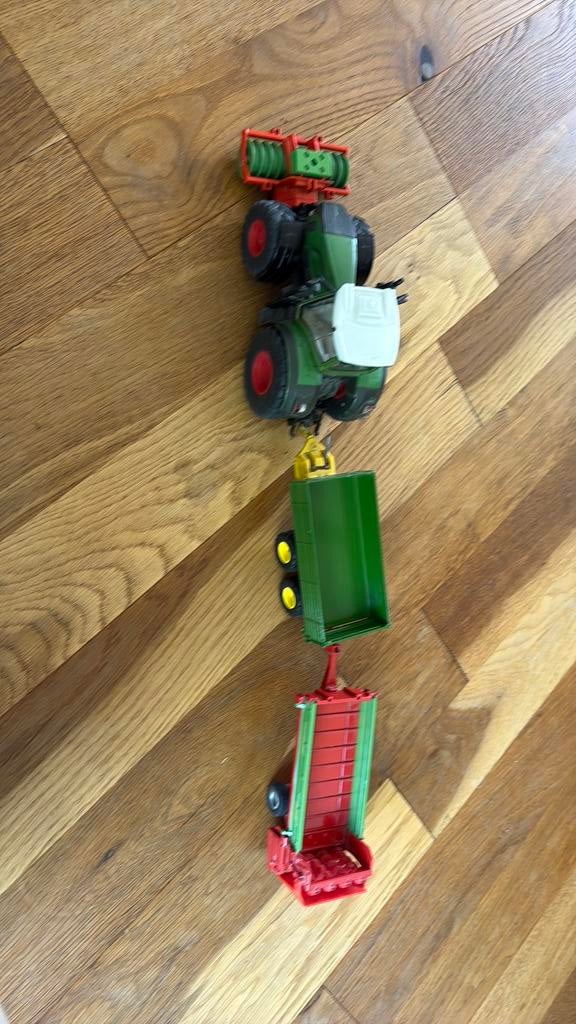 Siku tractor met accessoires, Ophalen of Verzenden, Zo goed als nieuw