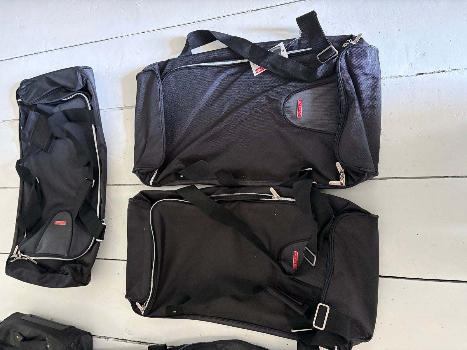 Car-Bags-set voor de Audi A5 Avant (FU), modeljaar 2025, Wieltjes, 30 cm of meer, Zwart, Nieuw