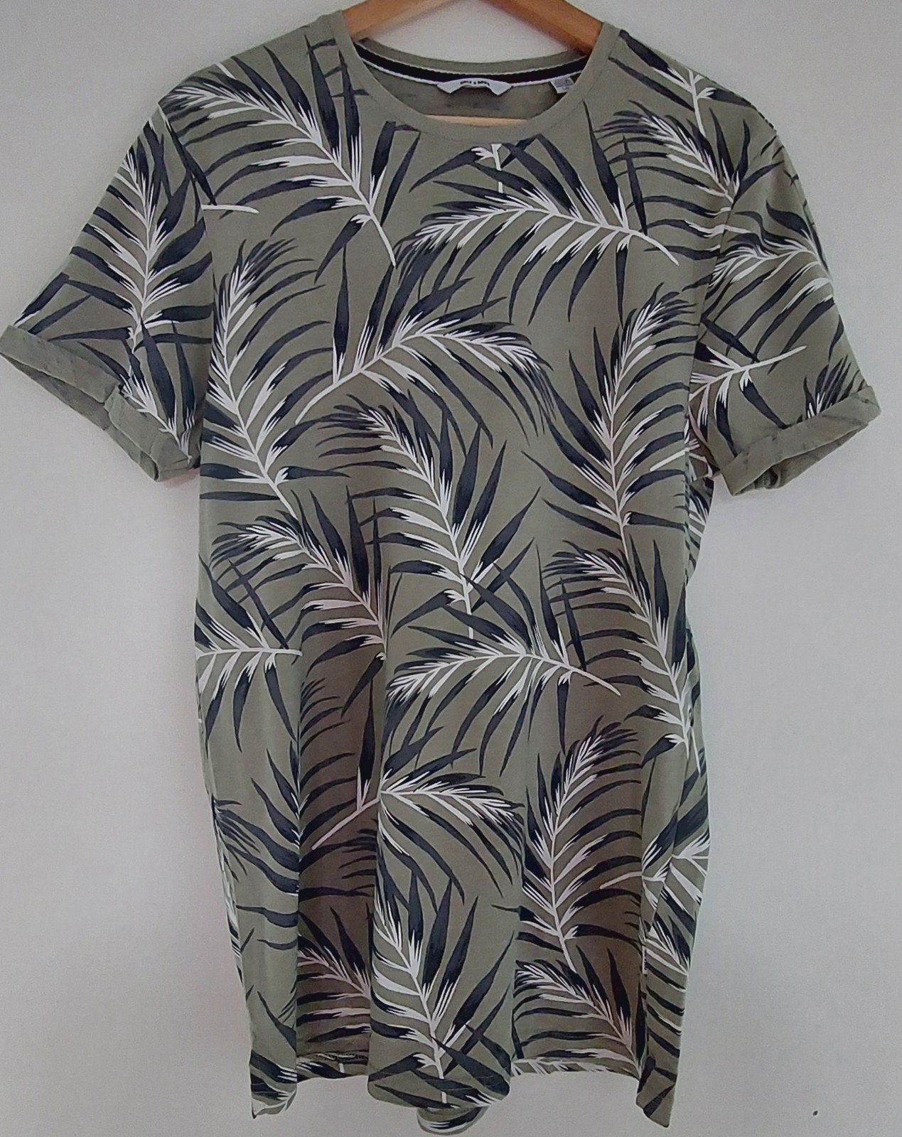 Only & Sons heren t -shirt groen/wit maat L zgan., Kleding | Heren, T-shirts, Maat 48/50 (M), Ophalen of Verzenden, Zo goed als nieuw