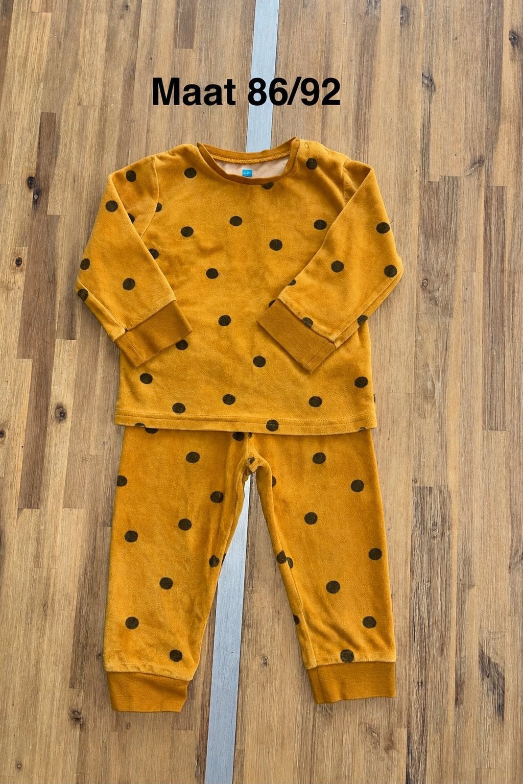 Hema pyjama bruin met stippen maat 86/92, Nacht- of Onderkleding, Gebruikt, Jongetje of Meisje, Ophalen of Verzenden