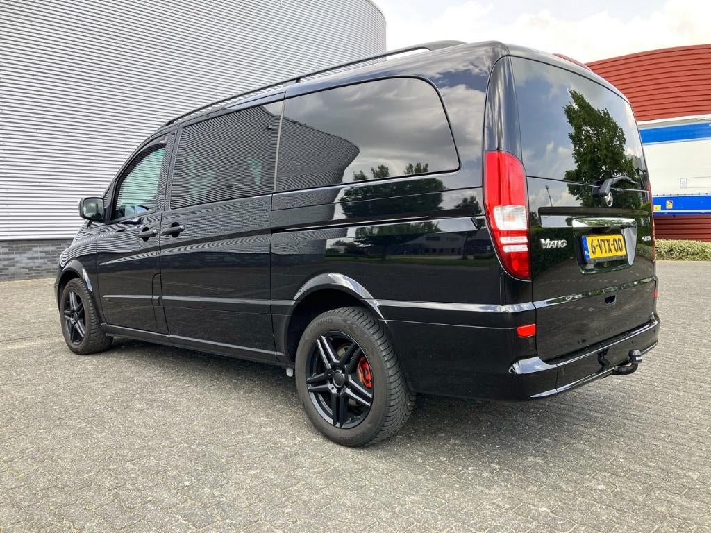 Mercedes Viano 3.0 V6 CDI 224pk / DC / NAP / LEDER / XENON !, Auto's, Bestelauto's, Automaat, Achterwielaandrijving, Zwart, 2500 kg