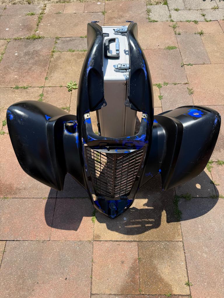 Originele Yamaha Raptor 660R voorkap met radiator rooster, Motoren, Ophalen, Gebruikt