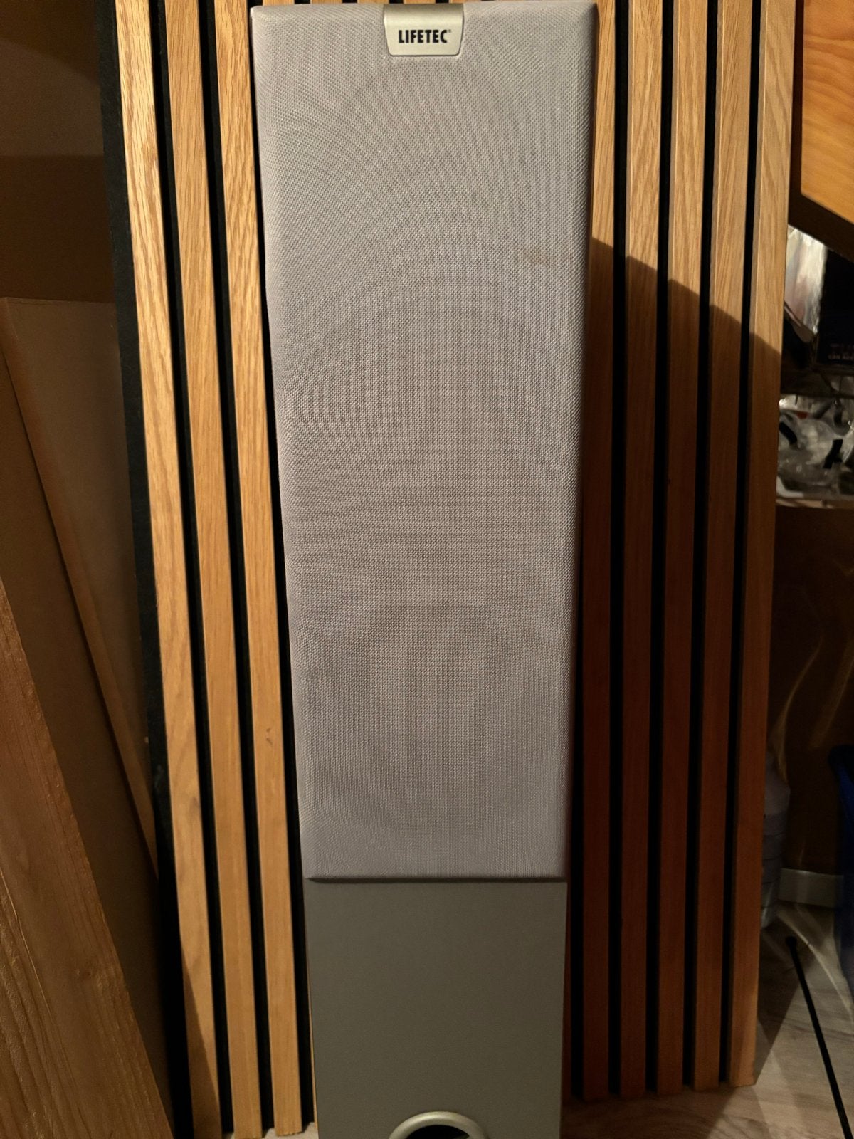 Lifetec LT 40701 3-weg staande luidsprekers, Vloerstaande luidspreker, 120 tot 150 watt, Zo goed als nieuw, Geschikt voor surround/home cinema