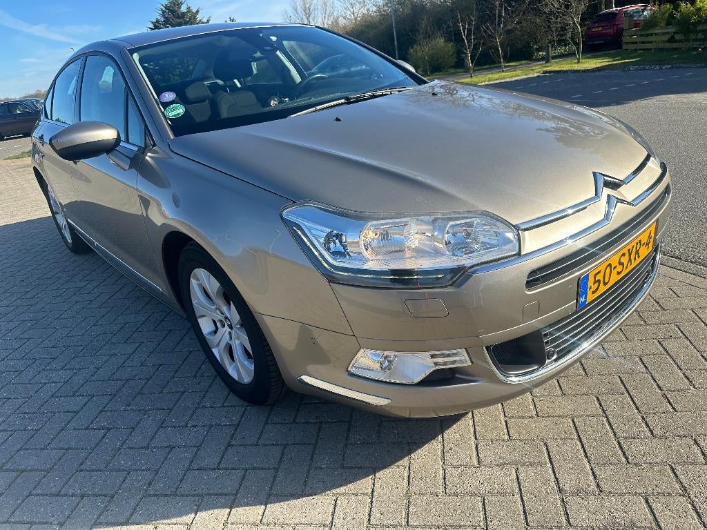 AUTOMAAT Schitterende C5 1.6 VTI Turbo16V Full options APK, Zwart, Beige, C5, Sedan