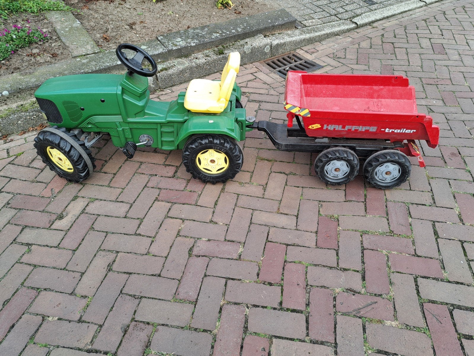 John Deere traptractor met aanhanger en watertank, Ophalen, Gebruikt, Trapvoertuig