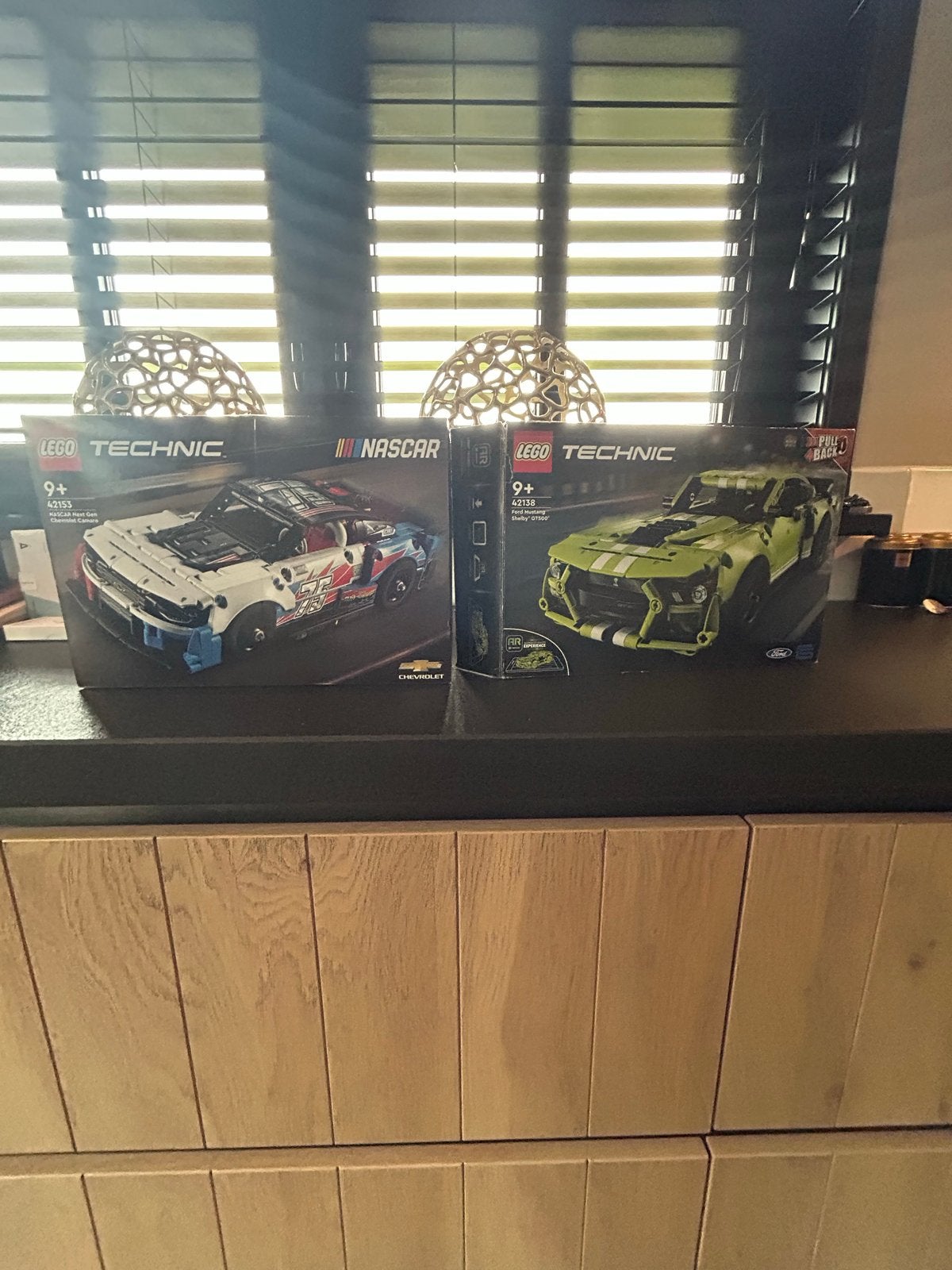 LEGO Technic: Ford Mustang Shelby GT500 & NASCAR Chevrolet, Ophalen of Verzenden, Zo goed als nieuw, Overige merken