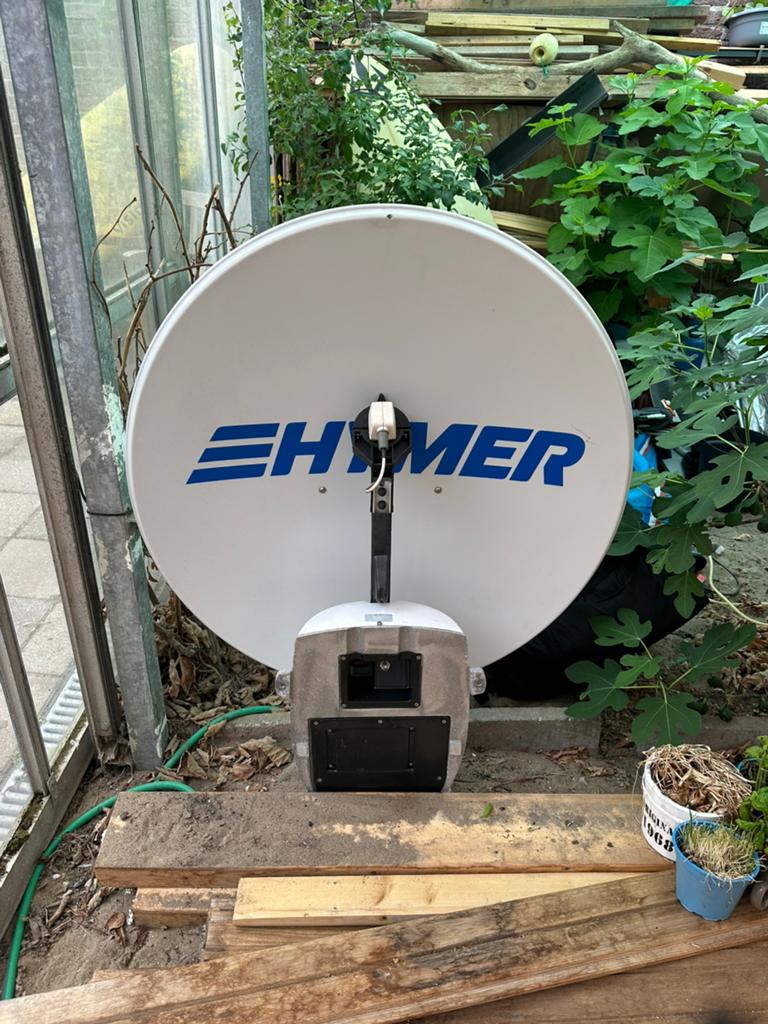 Schotel antenne oyster hymer, Caravans en Kamperen, Camper-accessoires, Ophalen, Zo goed als nieuw