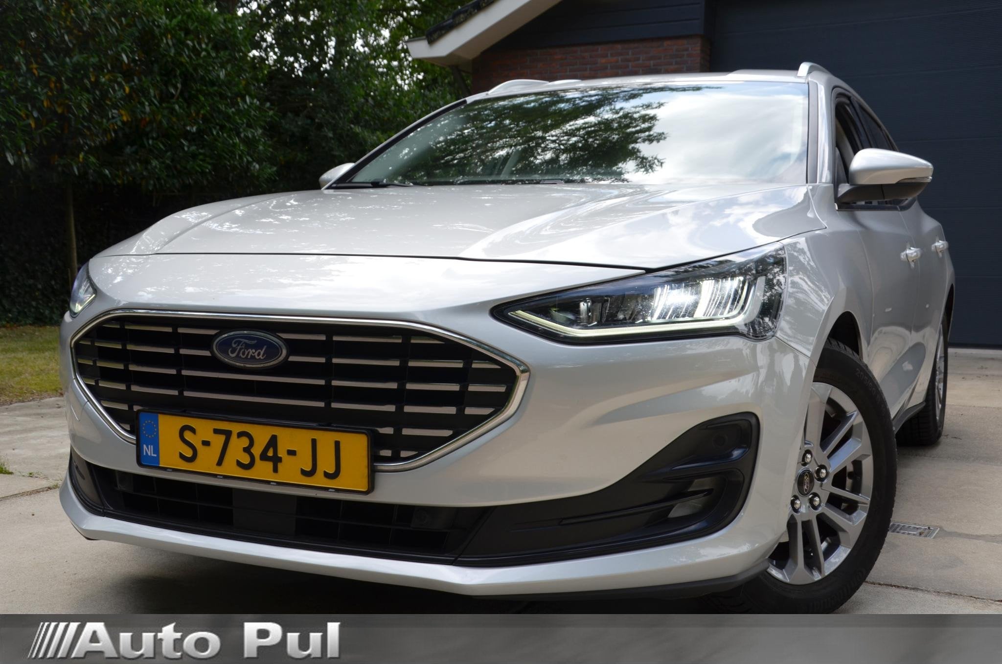 Ford Focus Wagon 1.0 EcoBoost Hybrid Titanium Navi/Pdc/Ecc/L, Gebruikt, Origineel Nederlands, Handgeschakeld, 19 km/l