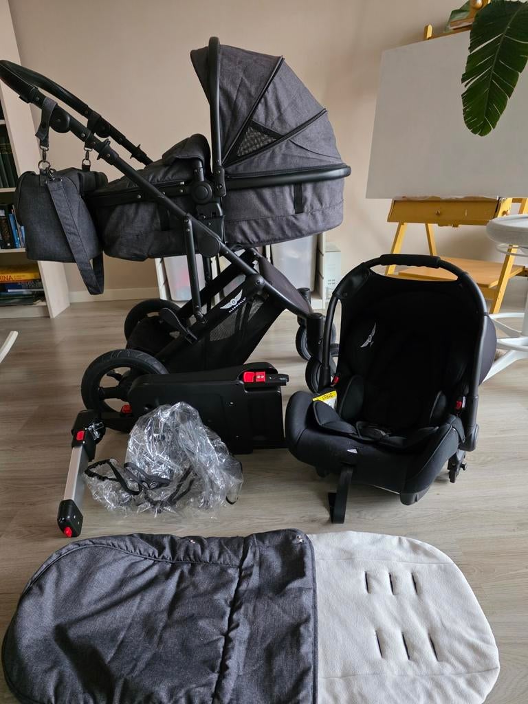 Sleeworld kinderwagen met toebehoren, Kinderen en Baby's, Kinderwagens en Combinaties, Verstelbare duwstang, Zo goed als nieuw