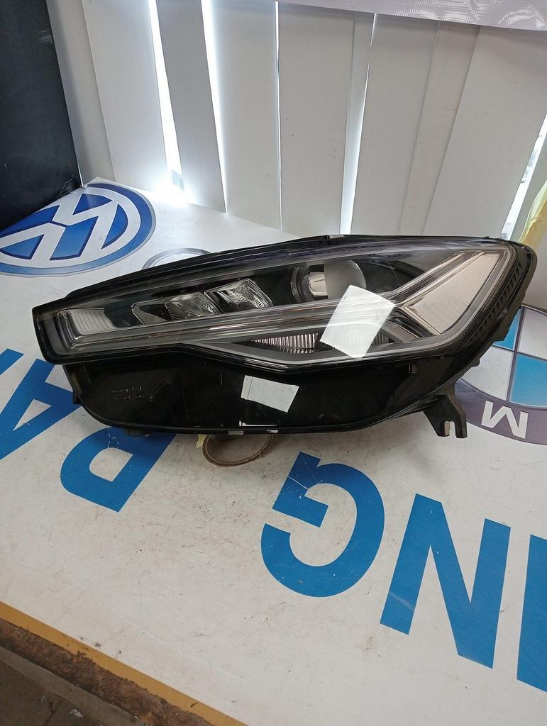 Koplamp Audi A6 C7 4G Facelift Voll LED Matrix 4G0941773 LV, Gebruikt, -, -, -