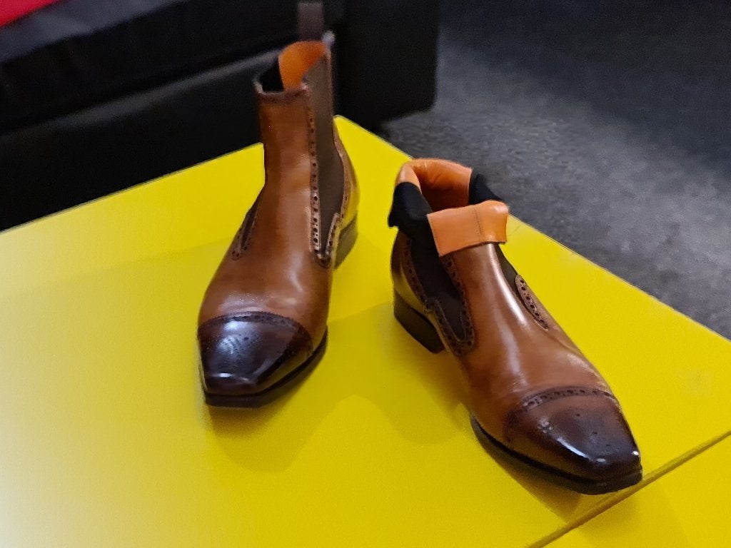 Stevige Santoni laarzen met Cognac kleur maat 41, Ophalen, Bruin, Boots, Zo goed als nieuw