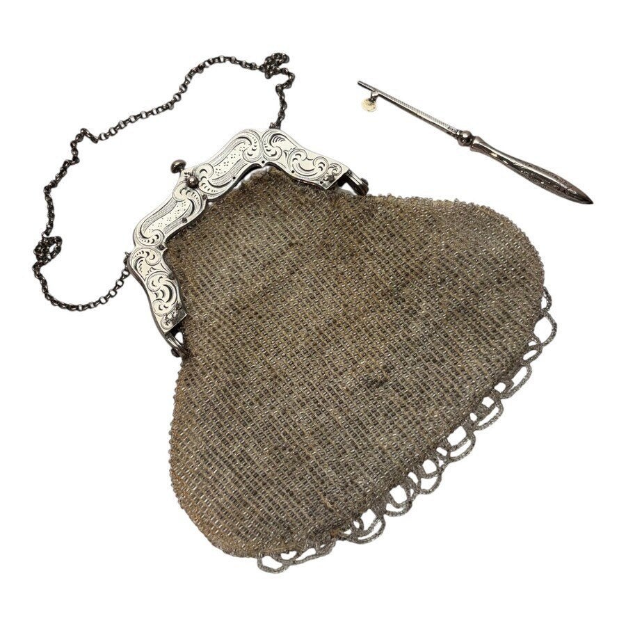 Zilveren tasbeugel, 1872, met kralentas, Ophalen of Verzenden, Overige kleuren, Handtas