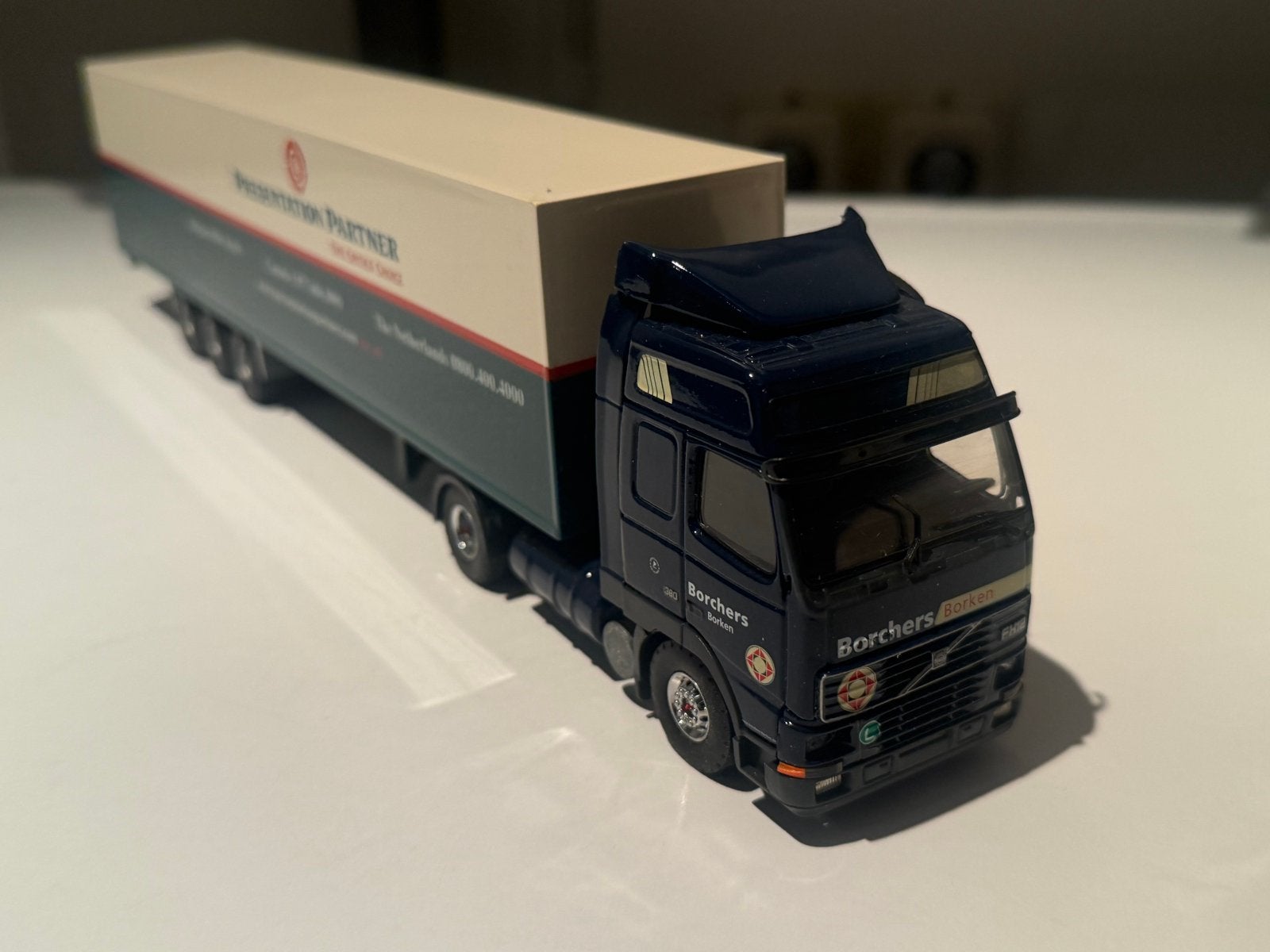 Tekno Volvo FH12 Borchers 'Presentation Partner' vrachtwagen, Ophalen of Verzenden, Zo goed als nieuw, Overige merken