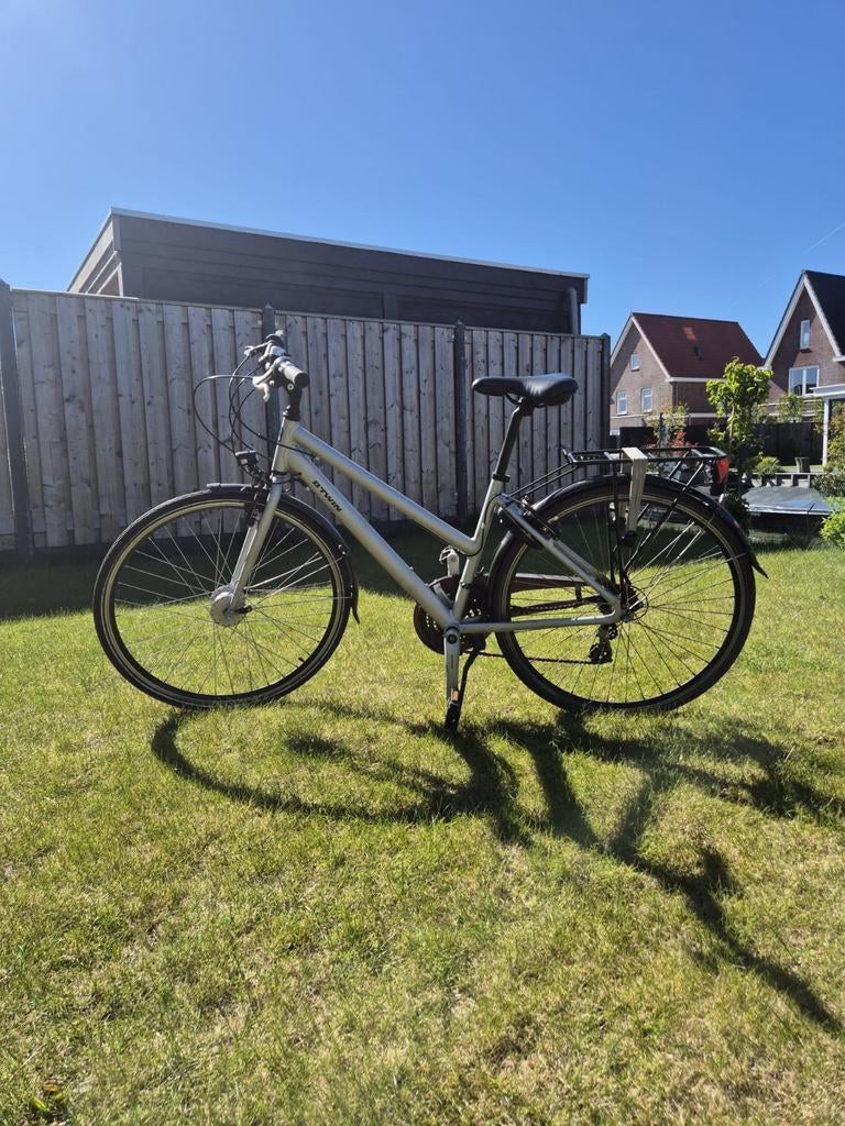Meiden / kleine dames fiets 24inch met 21 versnellingen, Fietsen en Brommers, Gebruikt, Velgrem, Overige maten, Meer dan 20 versnellingen