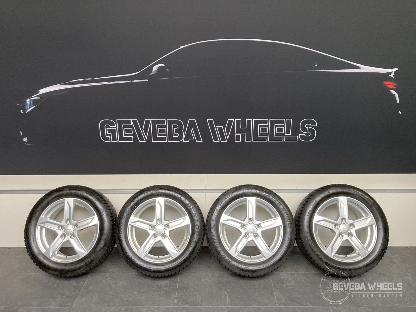 16” Toyota Auris velgen + winterbanden 5x114.3 205/55/16, Auto-onderdelen, Banden en Velgen, Gebruikt, -, Banden en Velgen, -