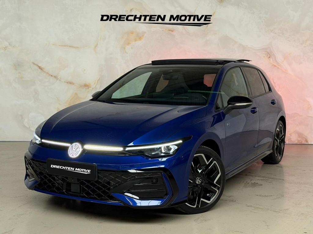 Volkswagen Golf 1.5 eTSI R-Line Pano / 360 / H&K / Trekhaak, Auto's, Stof, 4 cilinders, 150 pk, Blauw