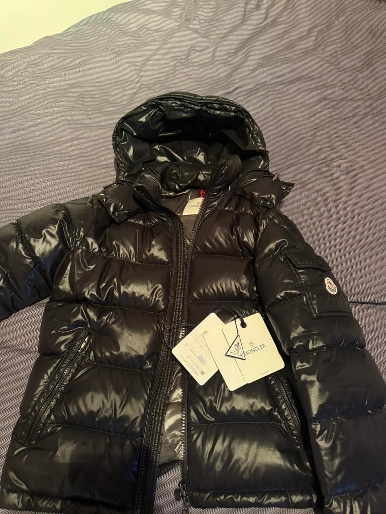 Moncler Maya zwart maat 2 (s/m) in zeer nette staat, Ophalen of Verzenden, Gedragen, Maat 46 (S) of kleiner, Zwart
