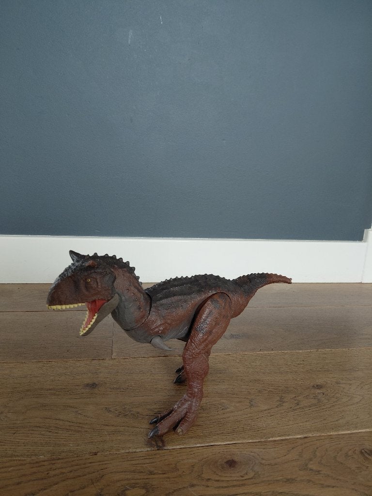 Speelgoed dino Jurassic world Carnotaurus, Ophalen, Gebruikt