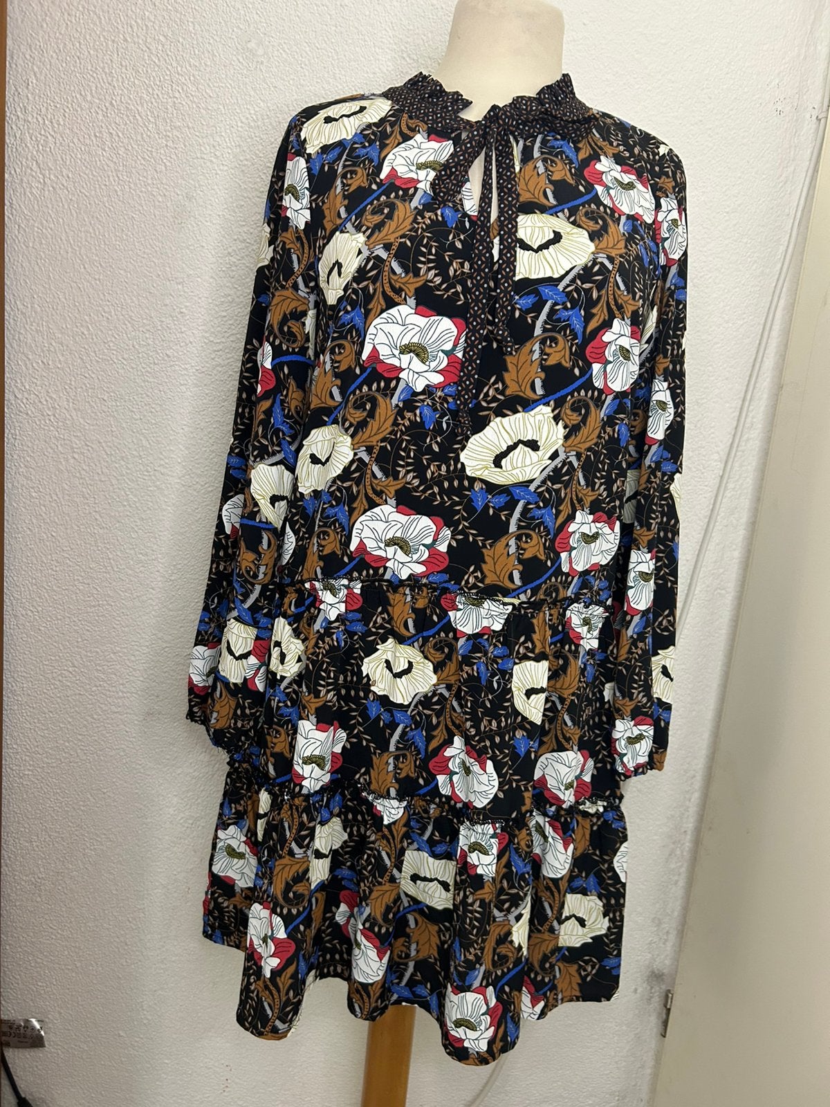 Dames bloemenprint jurkje | C&S Paris | maat S/36, Kleding | Dames, Jurken, Zo goed als nieuw, Maat 36 (S), Meerkleurig, Boven de knie