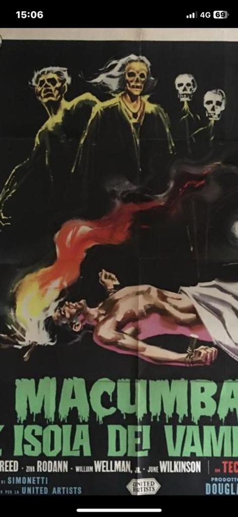 Grote vampier filmposter Macumbra L’Isola Dei Vampiri, Deurposter of groter, Ophalen of Verzenden, Film en Tv, Rechthoekig Staand