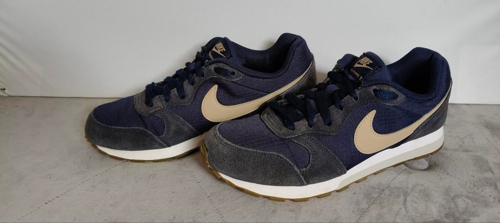 Nike MD runner 2  Sportschoenen, Kleding | Dames, Schoenen, Gedragen, Sportschoenen, Blauw, Verzenden