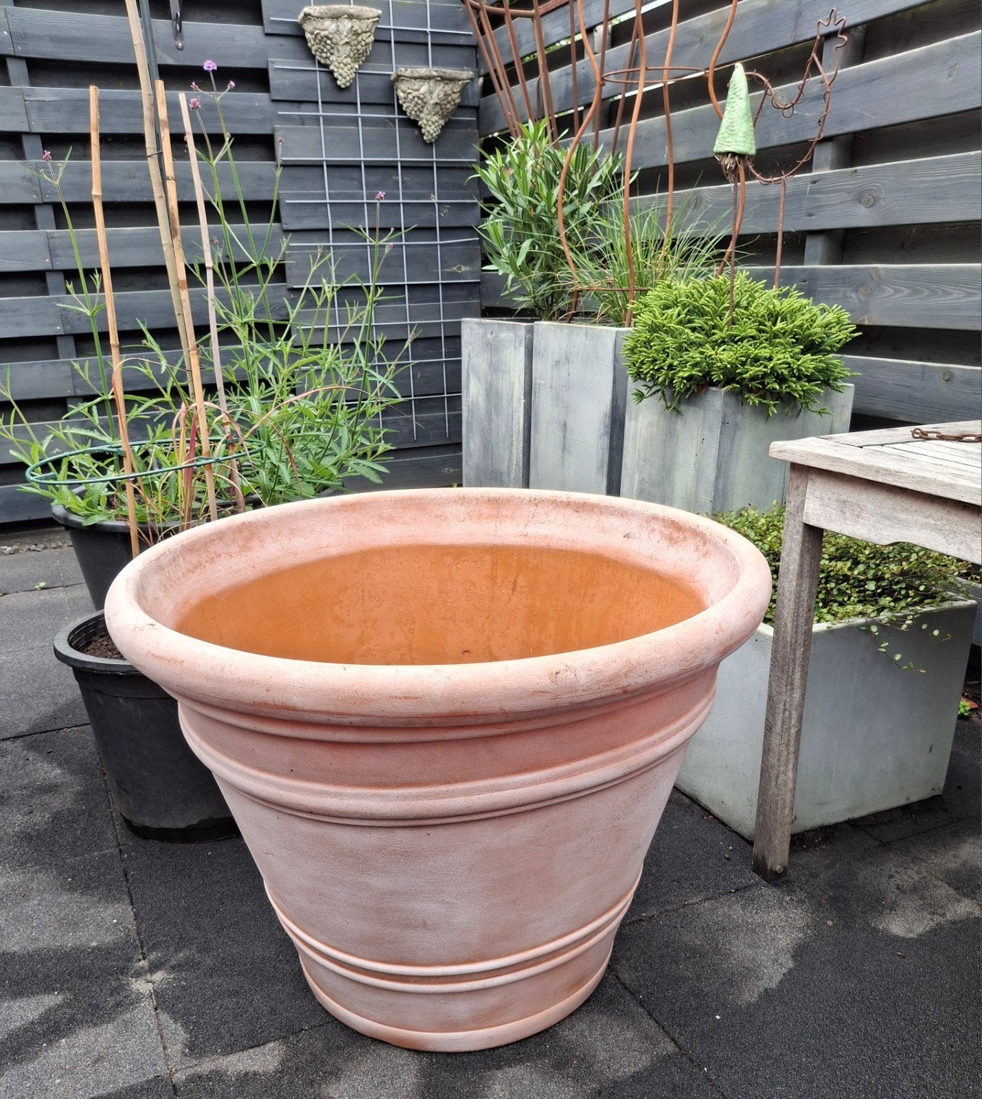 grote buiten bloempot., Ophalen, Kunststof, 40 cm of meer, Rond