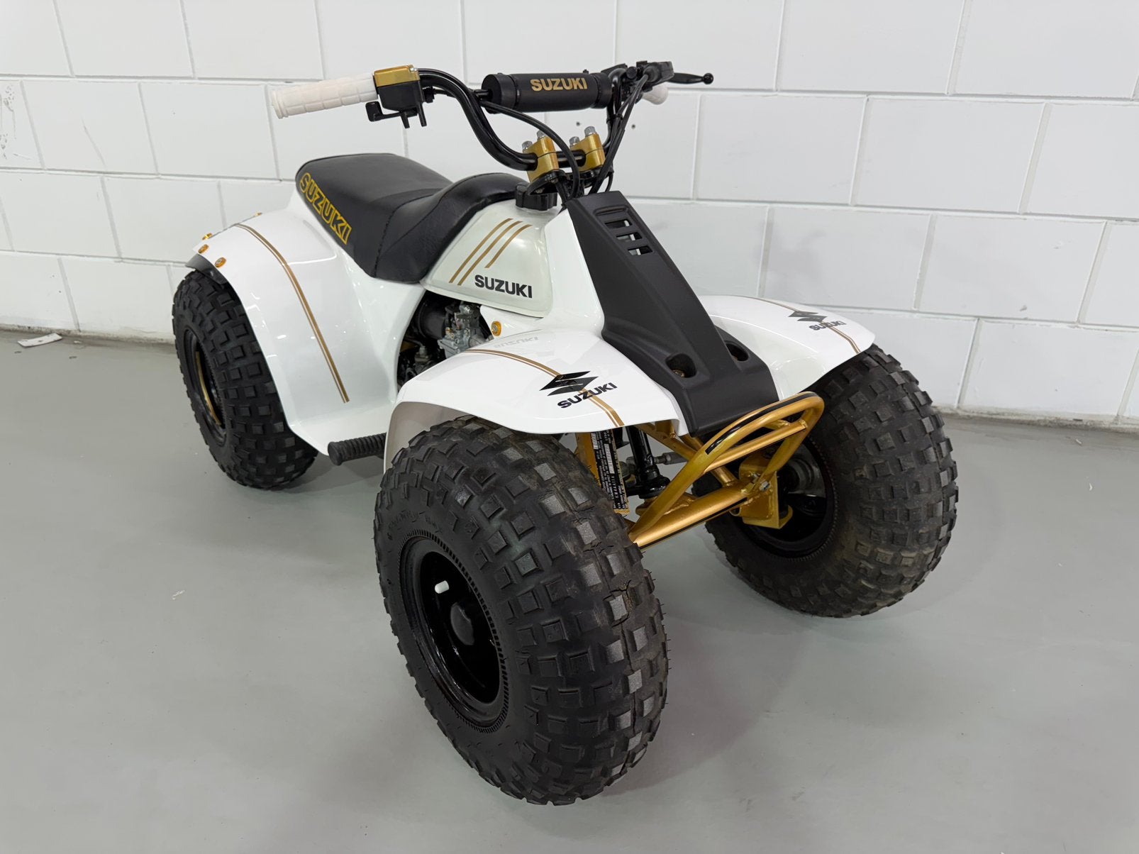 LET OP! Zeer nette suzuki lt50
