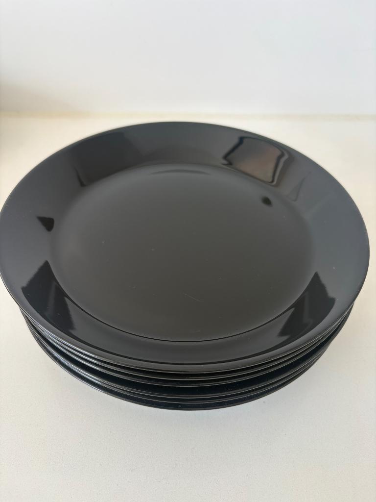 Iittala Teema zwart - 2 borden 21 cm, Ophalen of Verzenden, Zo goed als nieuw, Bord(en), Effen