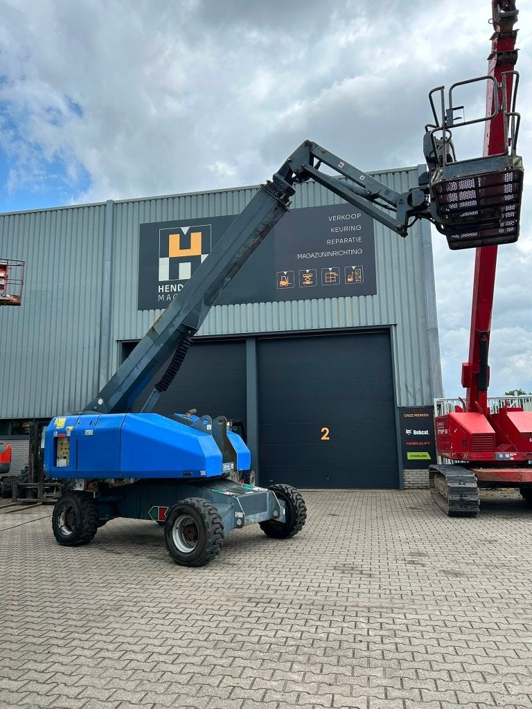 Aichi SP14CJ - Telescoophoogwerker - Hoogwerker - 15.9m, Ophalen