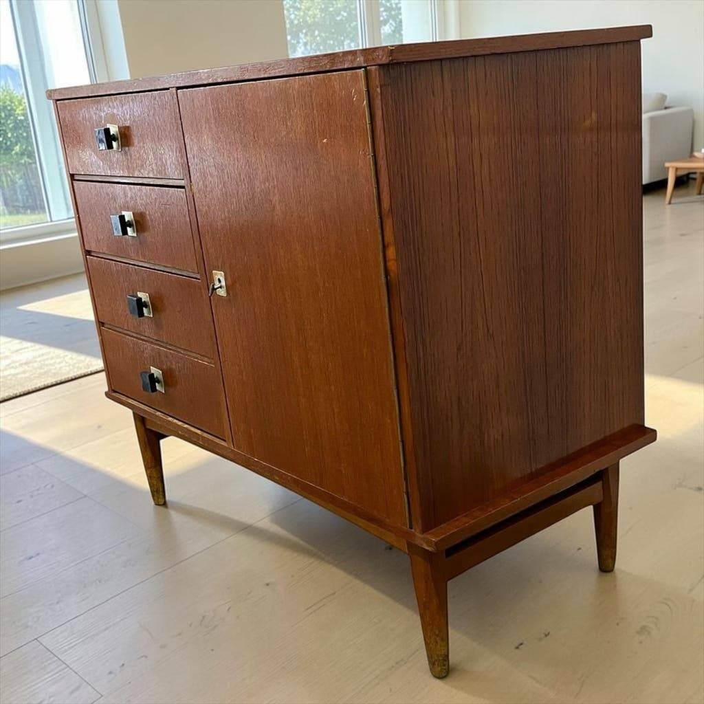 Vintage houten kastje / ladekast, Kinderen en Baby's, Kinderkamer | Commodes en Kasten, Gebruikt, Minder dan 75 cm, Minder dan 50 cm