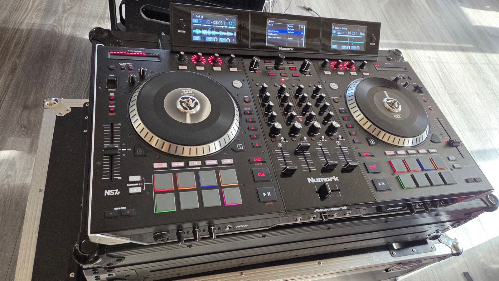 Numark NS7 II DJ-controller met Numark  display, Ophalen, Zo goed als nieuw, Dj-set, Numark