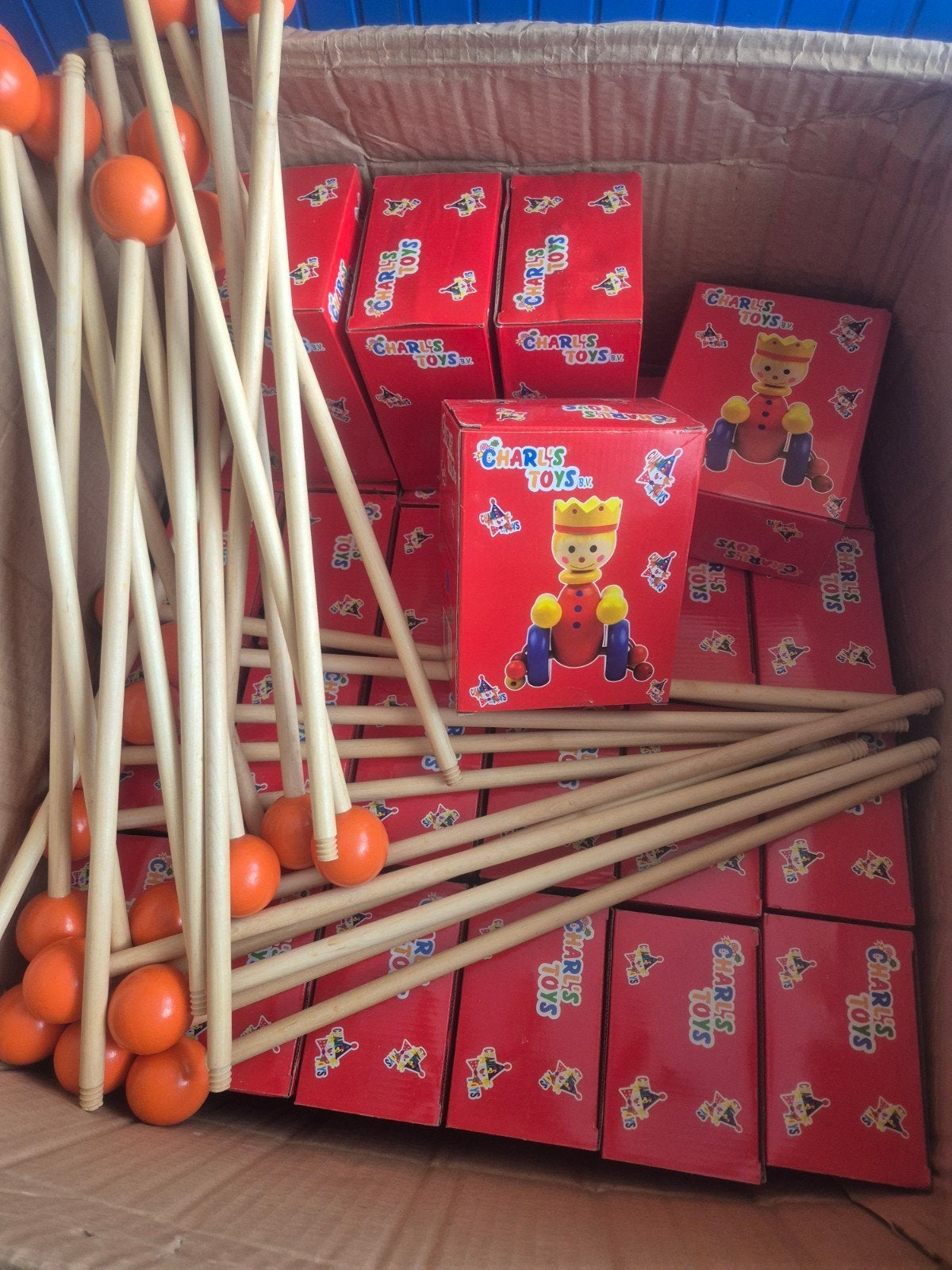 29 Nieuwe houten loopstokkken met figuur - Charles Toys, Ophalen, Nieuw, Duw- of Trekspeelgoed
