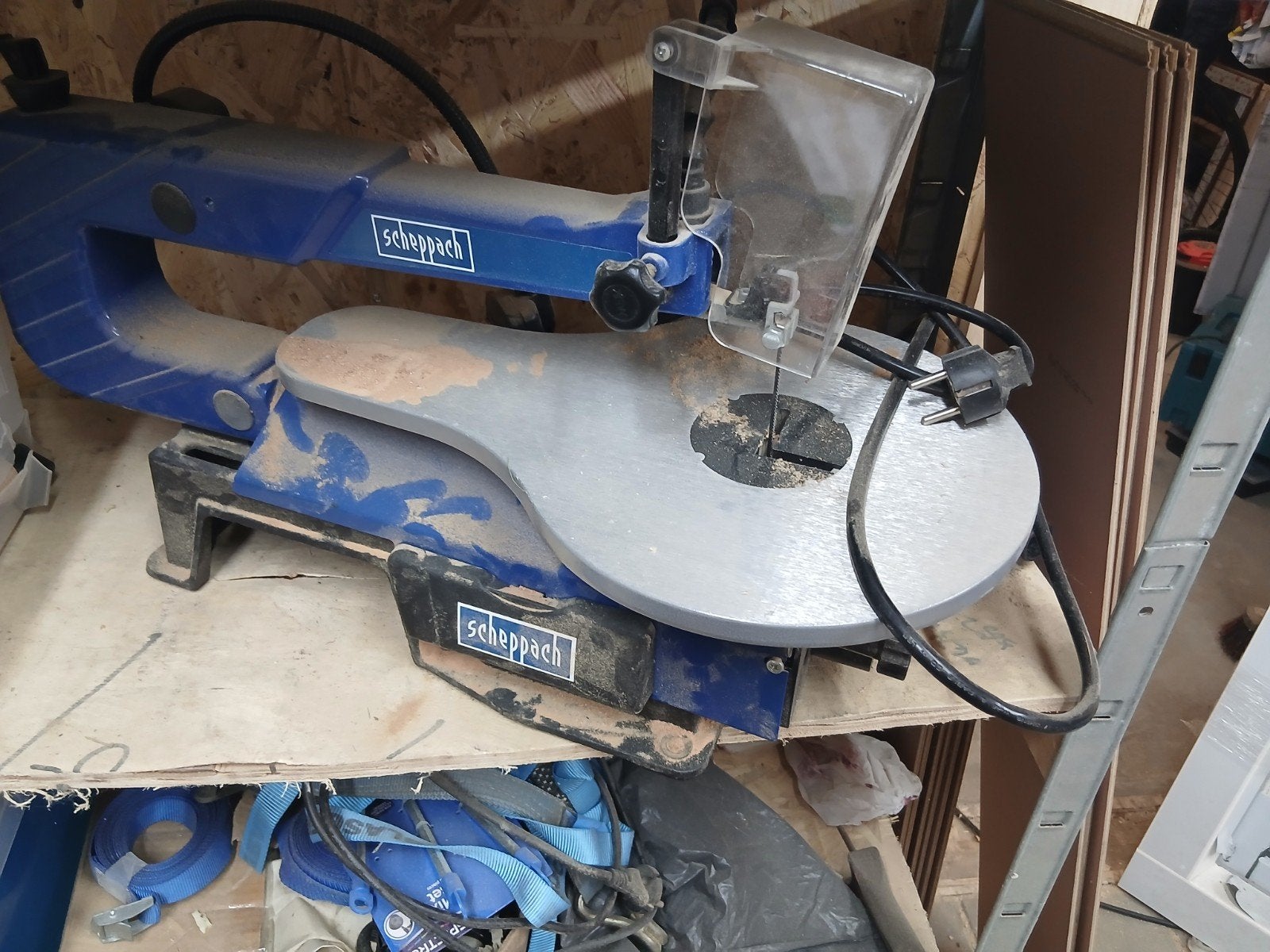 Figuur zaagmachine praktisch nieuw, Ophalen, Zo goed als nieuw, Afkortzaag, 30 tot 70 mm