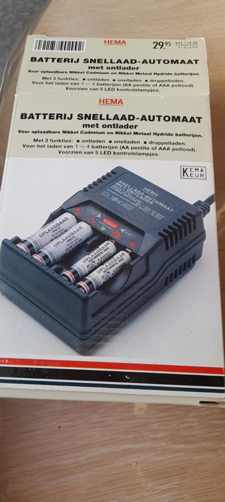 Batterij snellaad-automaat met ontlader, Audio, Tv en Foto, Accu's en Batterijen, Ophalen of Verzenden, Zo goed als nieuw