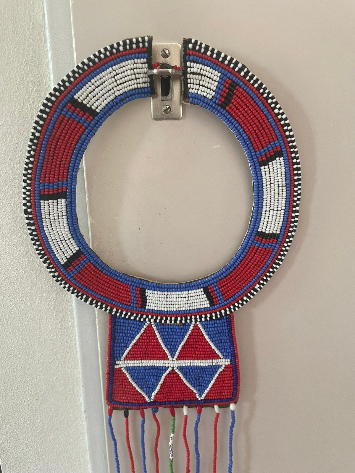 Prachtige Afrikaanse kralenketting ketting Masai Maasai, Antiek en Kunst, Ophalen of Verzenden