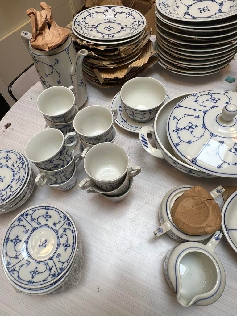 Blau Saks, Antiek en Kunst, Antiek | Servies compleet, Ophalen of Verzenden